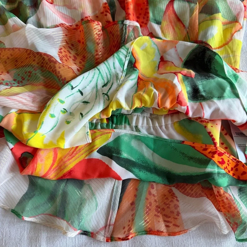 White House Black Market Chiffon Lurex Blouse Womens MP Peplum Jungle Flower - Picture 6 of 10